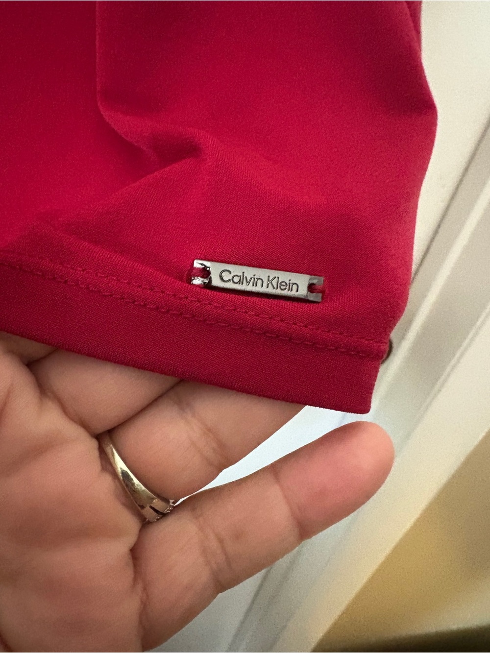 Calvin Klein Raspberry Pleated Sleeveless Shell Top - Picture 4 of 7